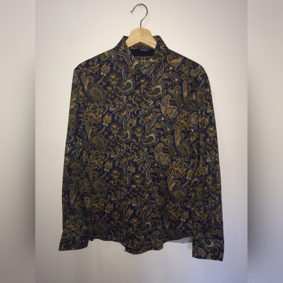 Shirt - Picture 1 of 3